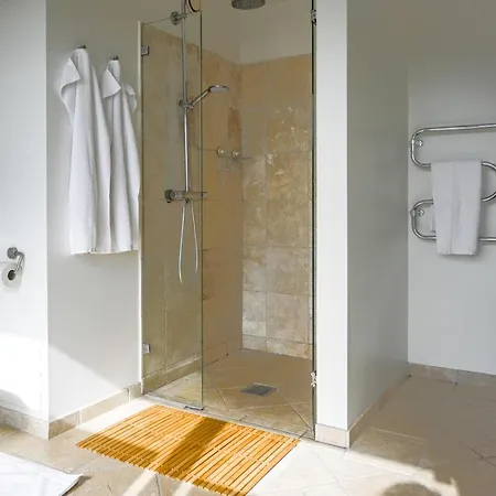 Spacious 3-bedroom With A Rooftop Terrace In The Center Of Apartmán *